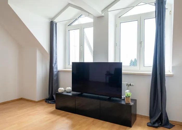 Apartment Farawayhomes #9 *